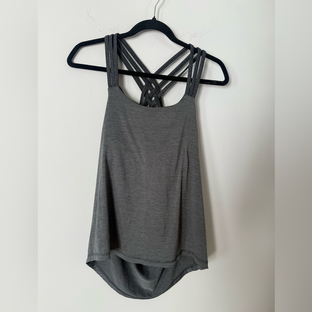 Like New Prana Waterfall Criss Cross Built in Bra Scoop Back Workout Tank - Picture 11 of 14